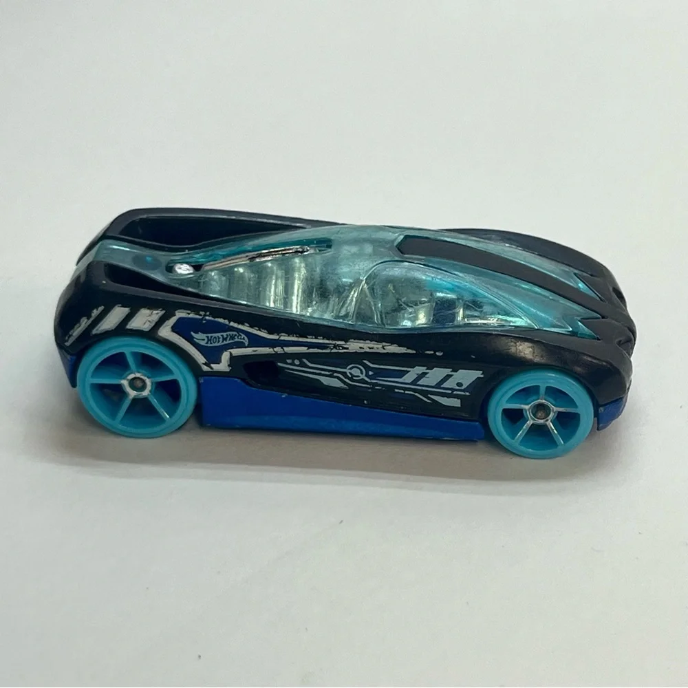 Hot Wheels hot wheels metal pod die cast car accelerators series black transpare